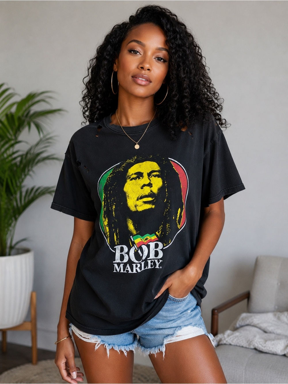 Bob Marley Black Crew Neck Short Sleeve Cotton T-Shirt with holes. Size Large